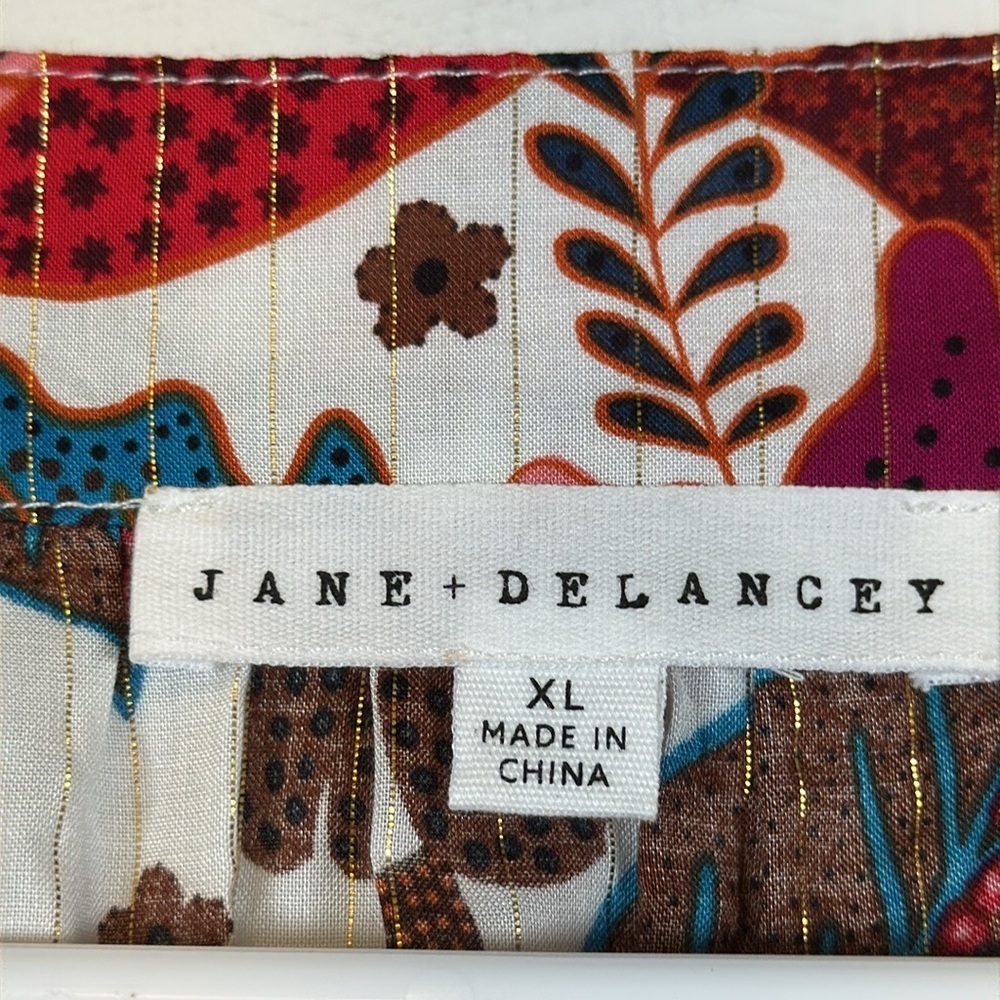 Jane + Delaney Floral White L/S V-Neck Blouse Size XL NWT #2961 - Picture 8 of 8